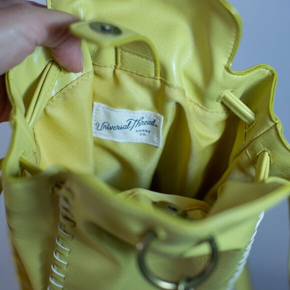 UNIVERSAL THREAD Drawstring Crossbody Bag Yellow - Picture 9 of 9